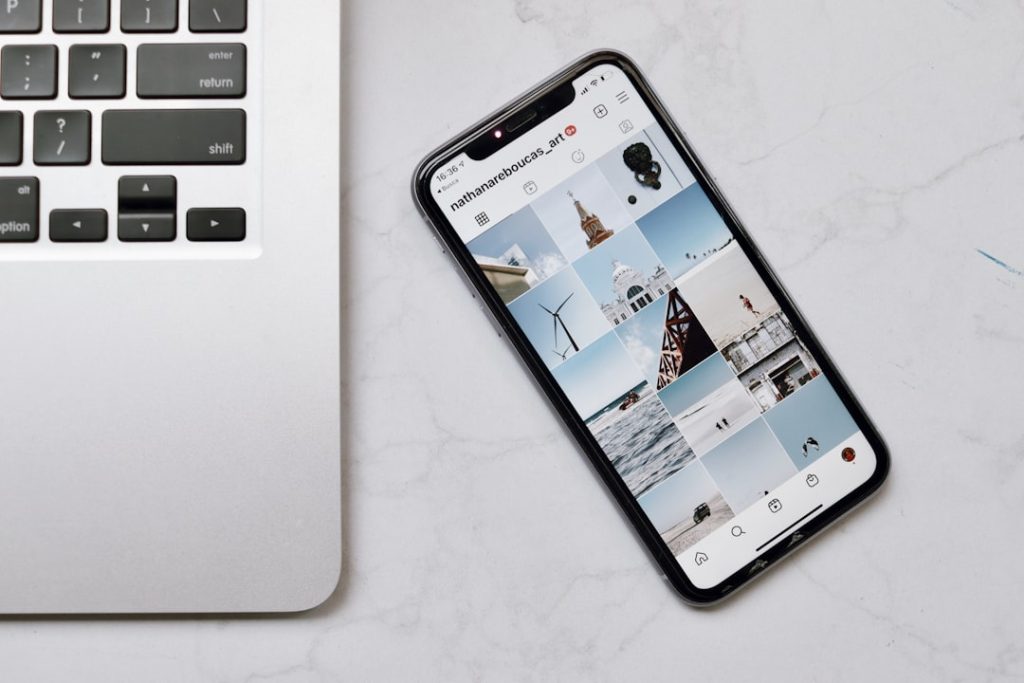 The Secret Life of a Social Media Manager: A Day in the Digital Trenches